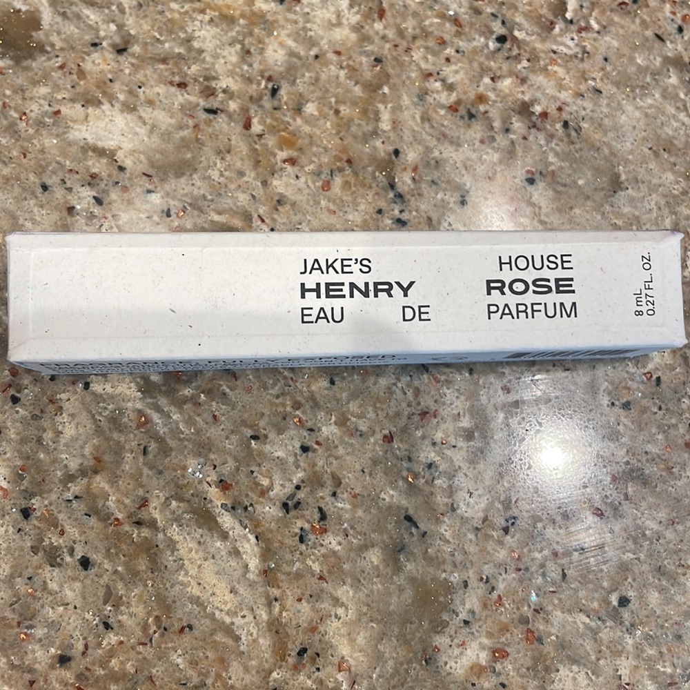 NEW Henry Rose
Jake's House Travel Spray - Picture 2 of 3